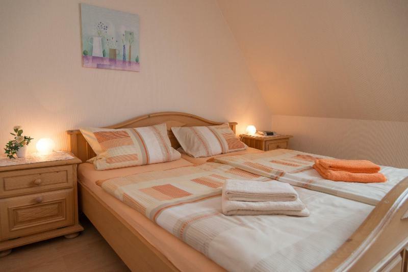 Ferienhaus Kleine Oase Varel Bagian luar foto